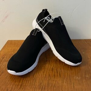 Women’s Casual Slip-on Athletic Shoes, Size 11